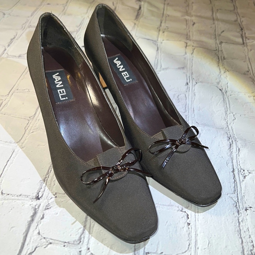 VANELi Pump with Patent Bow - Size 8.5 M